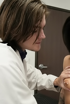 The Clinics Generous Gift Leaves Megan Expecting