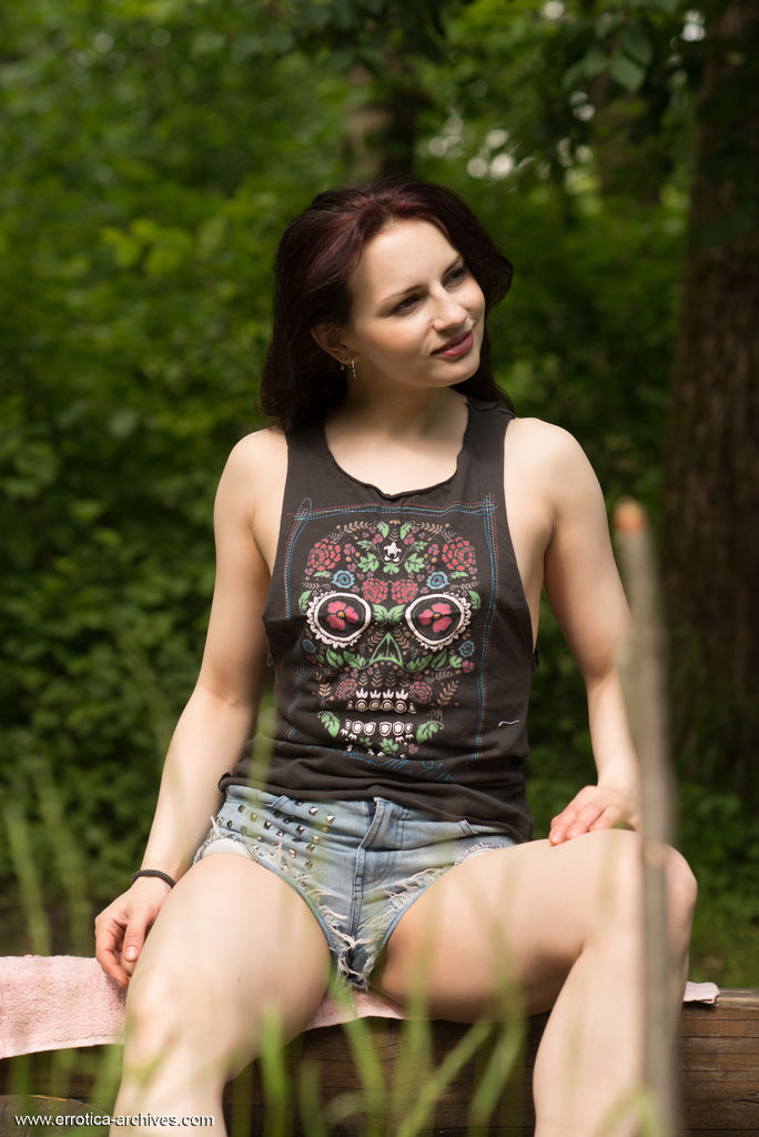 Leda - Picture 02