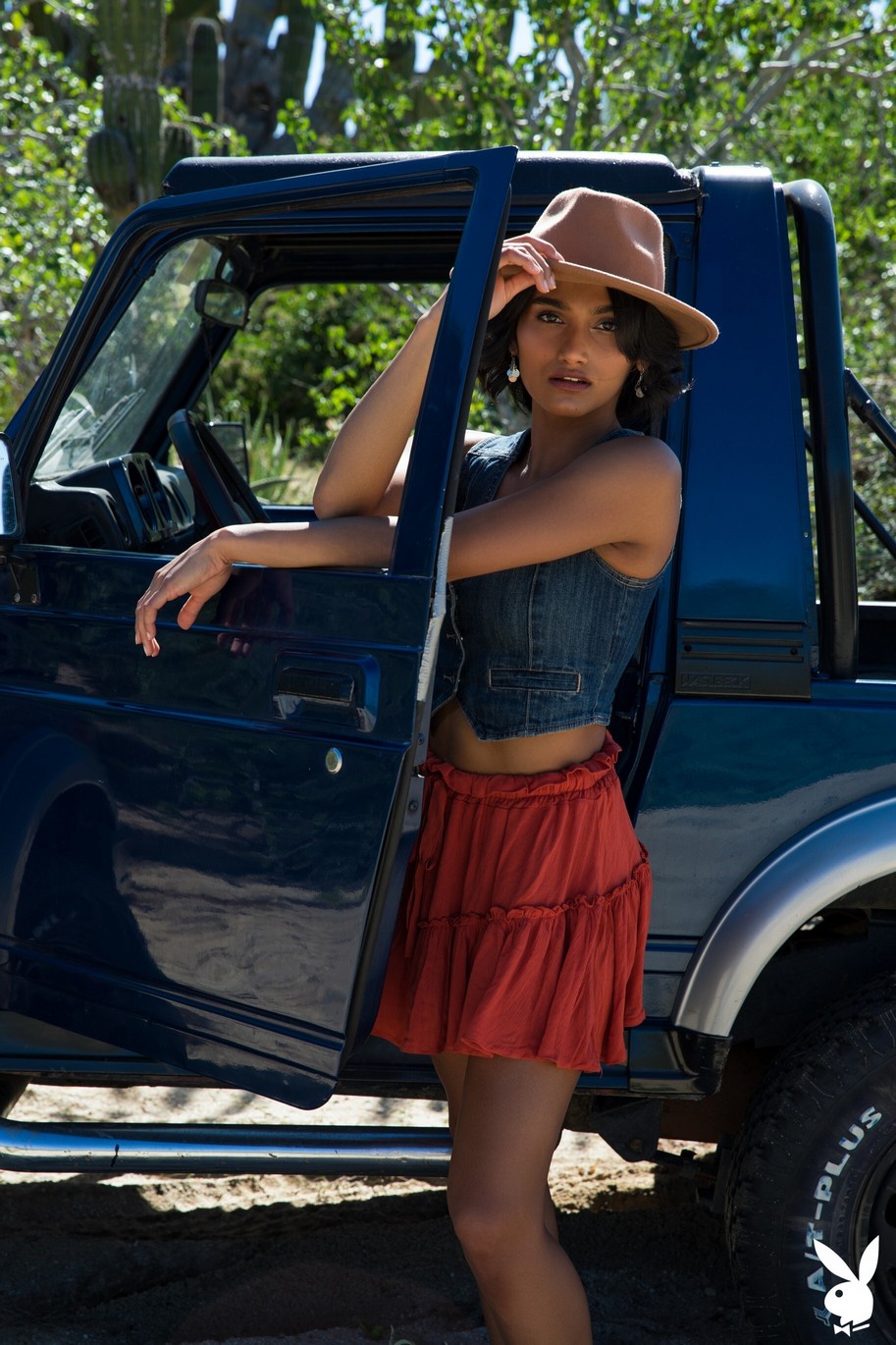 Playboy Mix Choice Gallery With Desert Heat - Picture 00