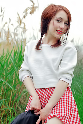 Night A With Small Breasts And Perfect Ass