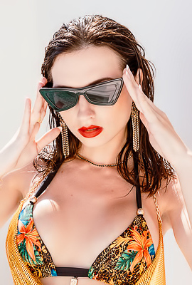 Brooke Tilli Sun-Kissed