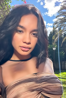 Dulce Taking Topless Selfie