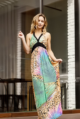 Melissa Baby Smiles Flirtatiously And Shows Shaved Pussy And Sexy Booty