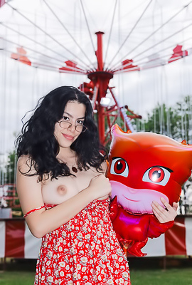 Sally Hunter Strips And Plays With Pussy Outdoors