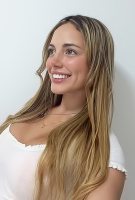 Poppy Lawson Candid Snaps Onlyfans